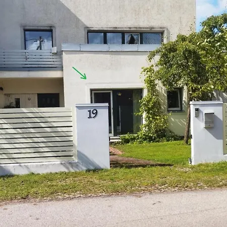 Guest Wing With Private Sauna Apartment *